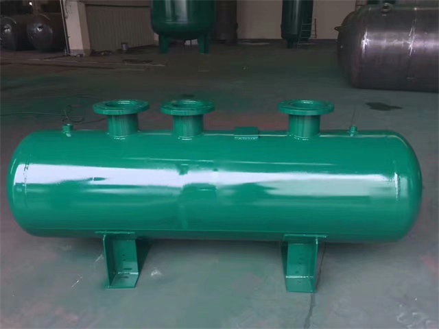 翠峦翠峦翠峦蒸汽分气缸