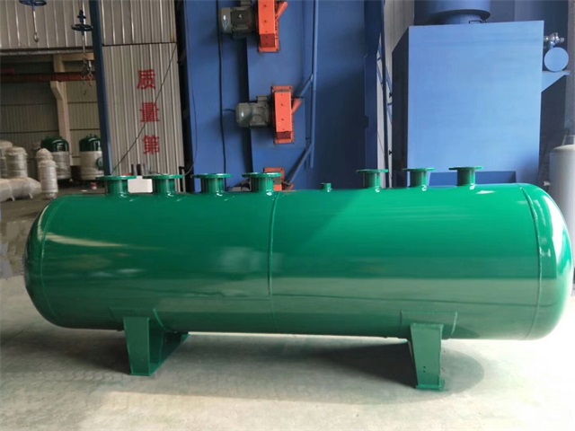 翠峦翠峦翠峦蒸汽分气缸